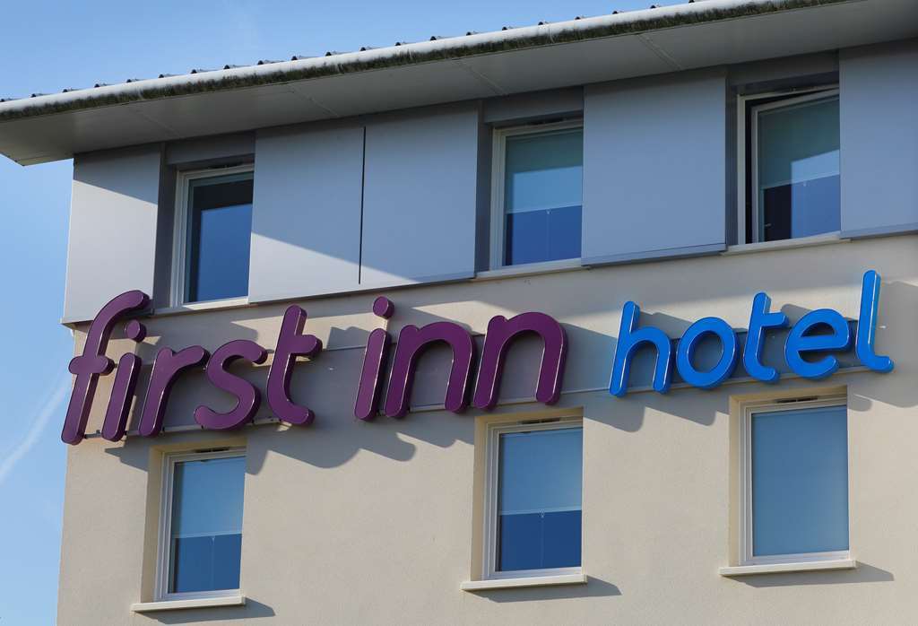 First Inn Hotel Paris Sud Les Ulis Exterior foto